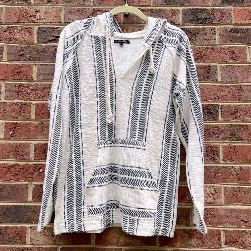Lightweight Baja Beach Hoodie​